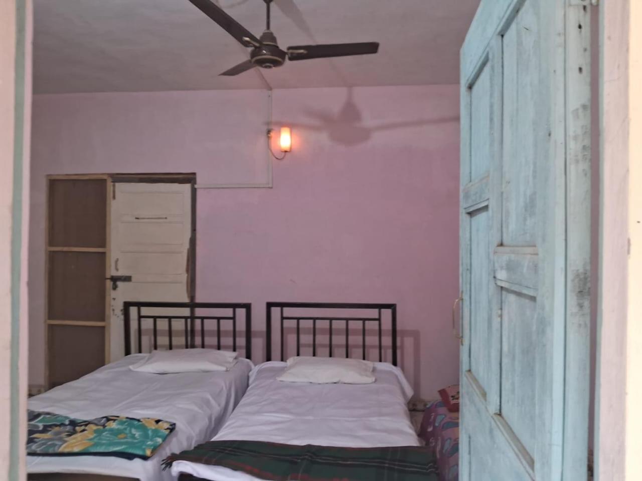Savitri Cottage アリバグ エクステリア 写真